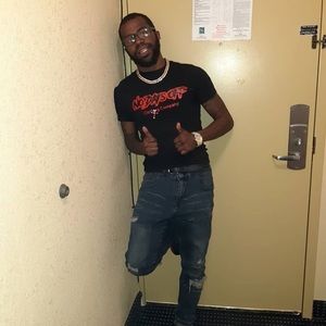 Meet your Posher, Davon